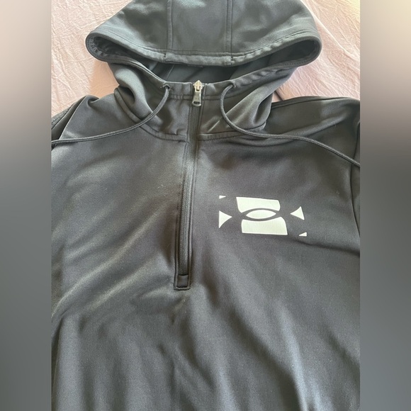Under armour hoodie 1/4 zip with pockets size medium loose fit - Picture 1 of 6